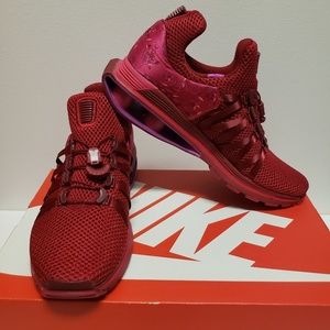 nike gravity shox red